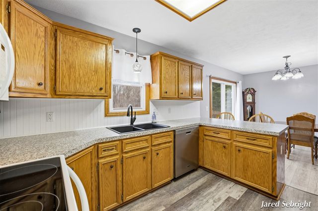 4901 Big Bass Drive, Hudsonville, MI 49426