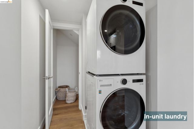 667 Alcatraz Ave, Oakland, CA 94609