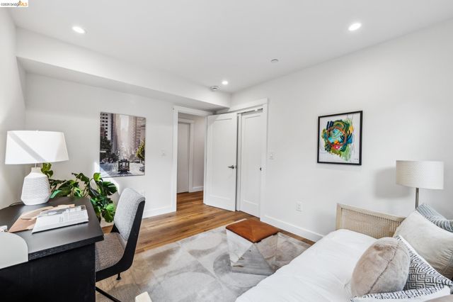 667 Alcatraz Ave, Oakland, CA 94609