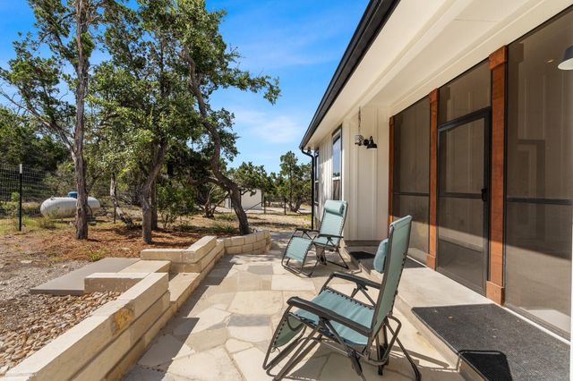 631 Lakeside DR, Wimberley, TX 78676