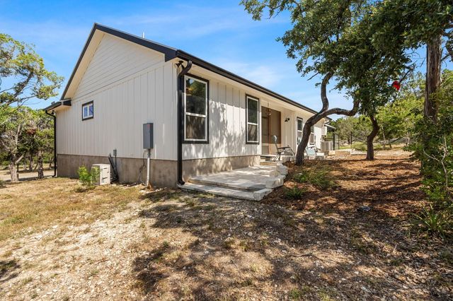 631 Lakeside DR, Wimberley, TX 78676