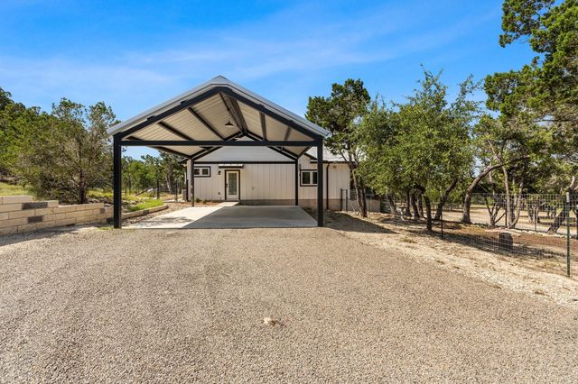 631 Lakeside DR, Wimberley, TX 78676