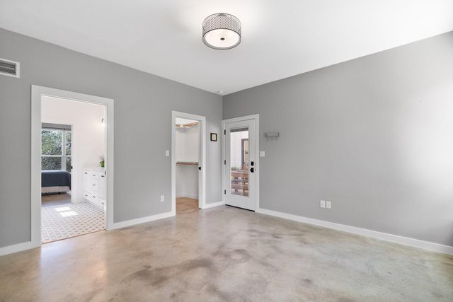631 Lakeside DR, Wimberley, TX 78676