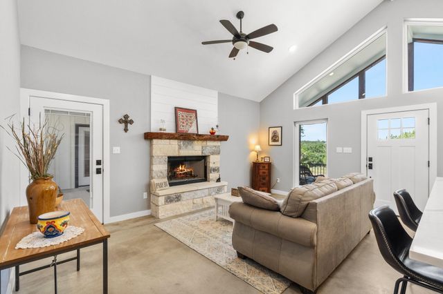 631 Lakeside DR, Wimberley, TX 78676