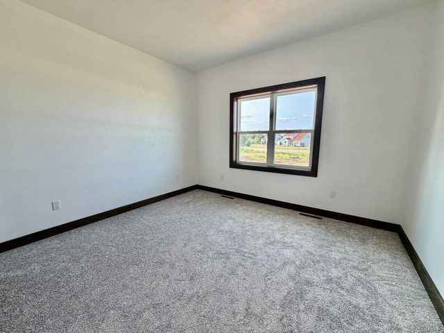 W5668 TONYS WAY, Appleton, WI 54915