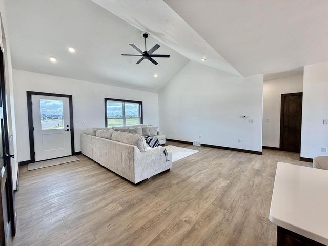 W5668 TONYS WAY, Appleton, WI 54915