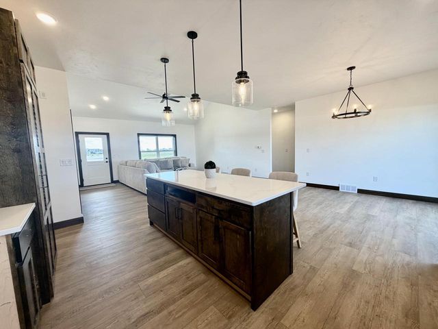 W5668 TONYS WAY, Appleton, WI 54915