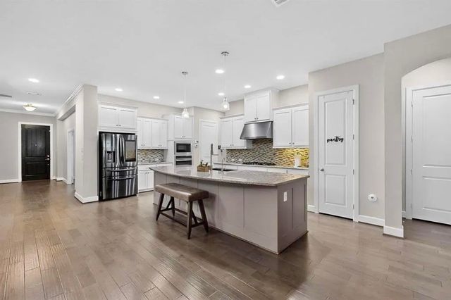 1102 Rendon Place, Mansfield, TX 76063