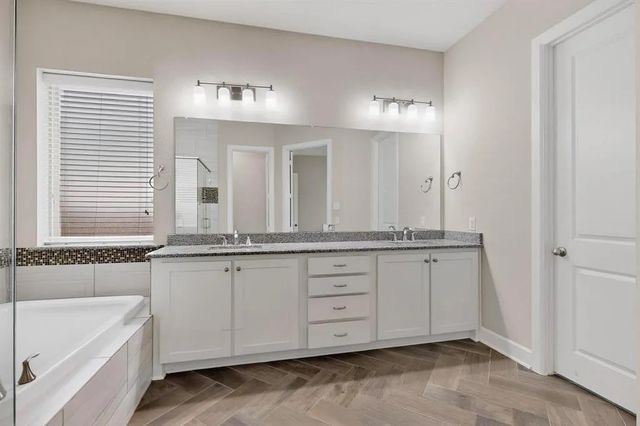 1102 Rendon Place, Mansfield, TX 76063