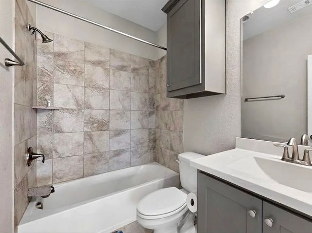 1102 Rendon Place, Mansfield, TX 76063