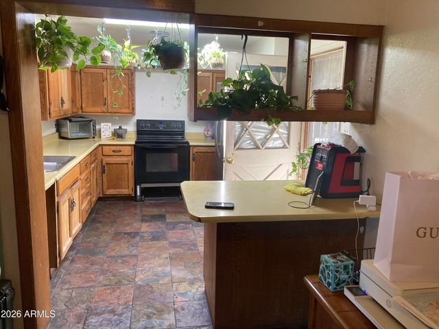 2729 W HAZELWOOD Street, Phoenix, AZ 85017