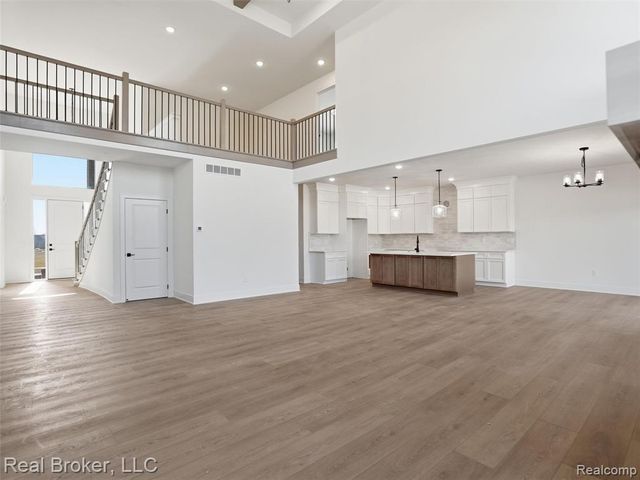 35689 Windridge Drive, New Baltimore, MI 48047