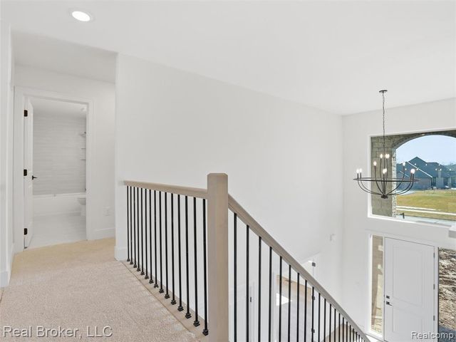 35689 Windridge Drive, New Baltimore, MI 48047