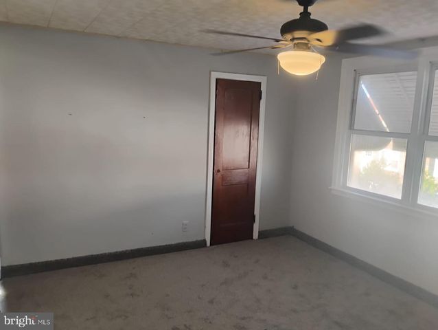 4019 LAWNDALE ST, Philadelphia, PA 19124