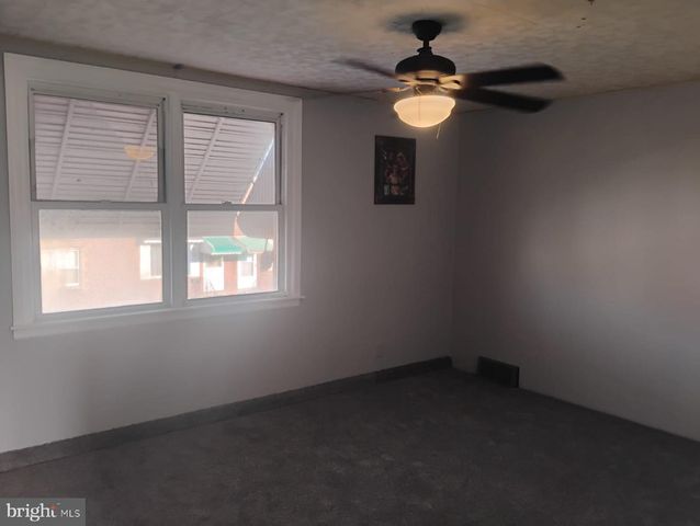4019 LAWNDALE ST, Philadelphia, PA 19124