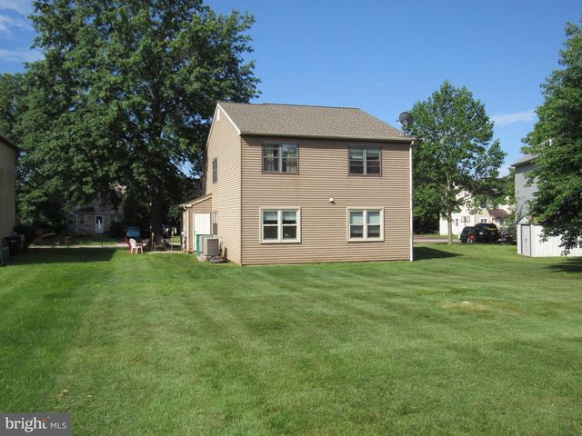 292 FLORENCE DR, Harleysville, PA 19438