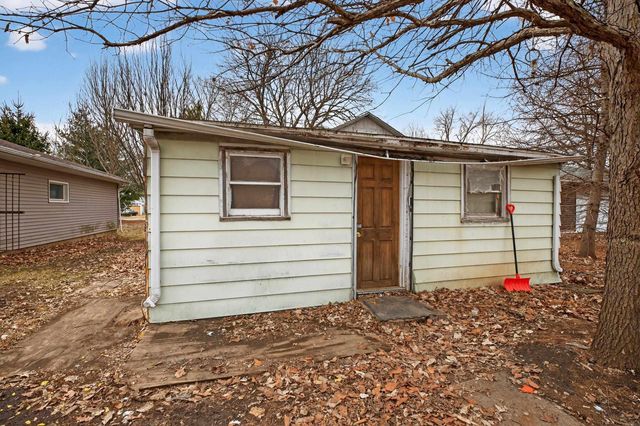 143 Chicago Street, Waterloo, IA 50701