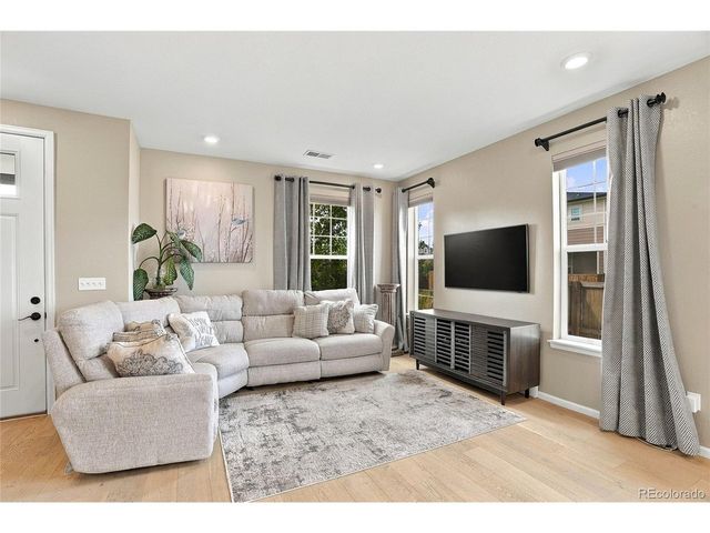 14131 Blue Heart Ct, Parker, CO 80134