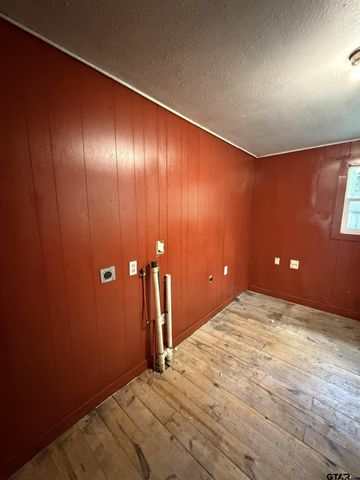 800 W 25th Street, Tyler, TX 75702