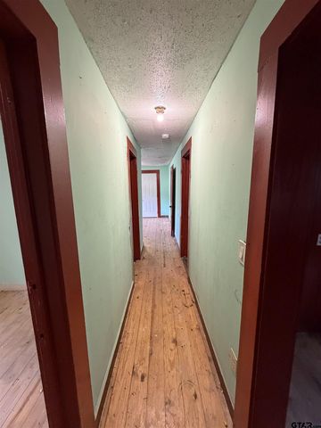 800 W 25th Street, Tyler, TX 75702