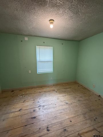 800 W 25th Street, Tyler, TX 75702