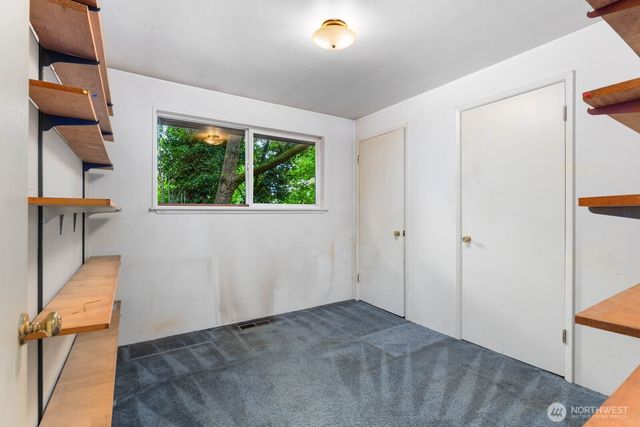 19524 14th Avenue NE, Shoreline, WA 98155