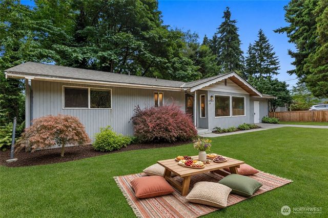 19524 14th Avenue NE, Shoreline, WA 98155