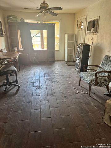 611 El Monte, San Antonio, TX 78212