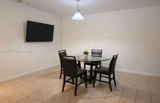 5719 NW 113 CT, Doral, FL 33178