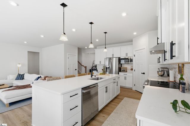 101 Comanche Trail, Greenville, SC 29607