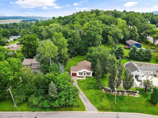 216 Washington Avenue, Baraboo, WI 53913