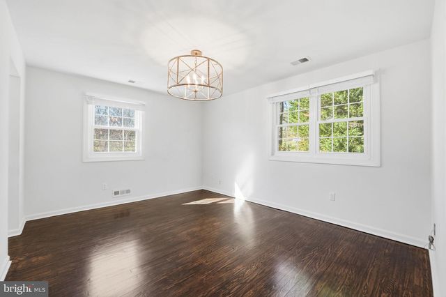 448 SUMMERS DR, Alexandria, VA 22301