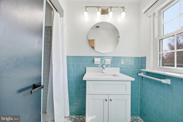 448 SUMMERS DR, Alexandria, VA 22301