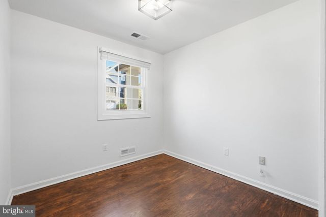 448 SUMMERS DR, Alexandria, VA 22301