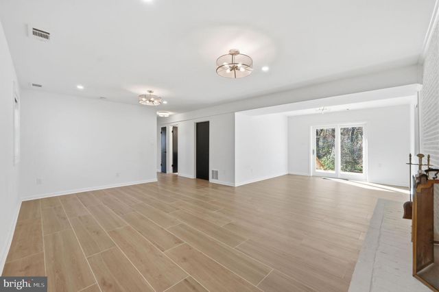 448 SUMMERS DR, Alexandria, VA 22301