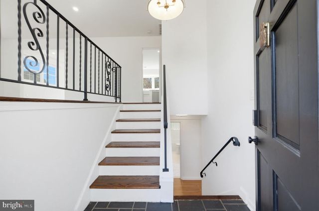 448 SUMMERS DR, Alexandria, VA 22301