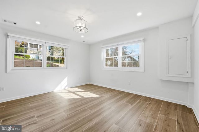 448 SUMMERS DR, Alexandria, VA 22301