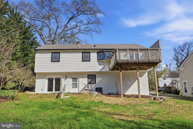 448 SUMMERS DR, Alexandria, VA 22301