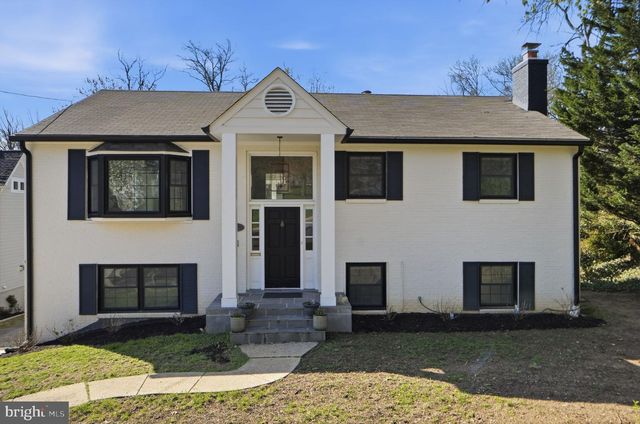 448 SUMMERS DR, Alexandria, VA 22301