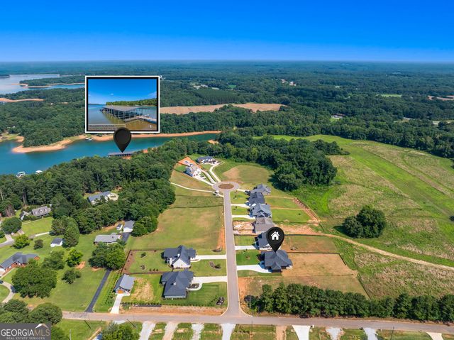 28 South Pointe Drive, Hartwell, GA 30643