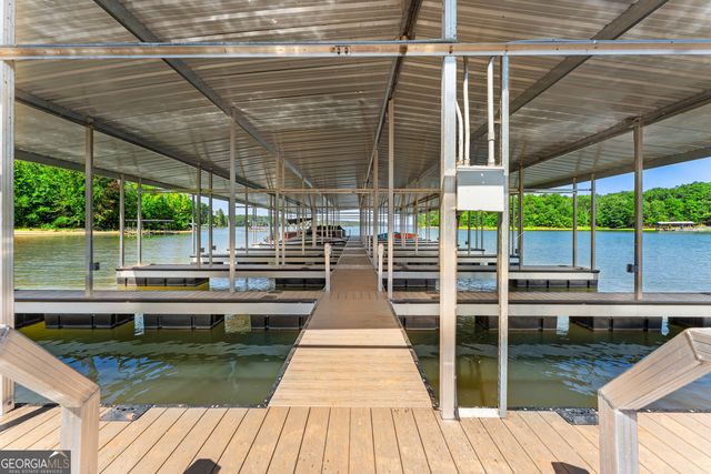 28 South Pointe Drive, Hartwell, GA 30643