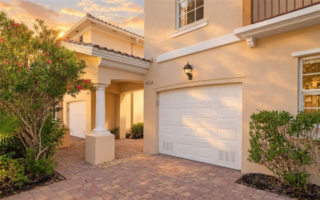 7632 BERGAMO AVENUE, Sarasota, FL 34238