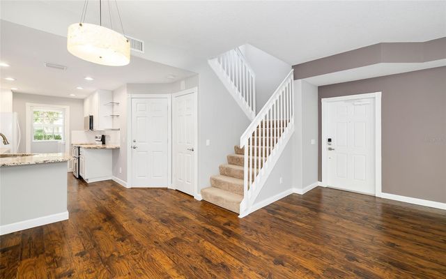 7632 BERGAMO AVENUE, Sarasota, FL 34238