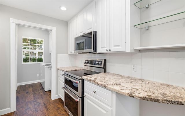 7632 BERGAMO AVENUE, Sarasota, FL 34238