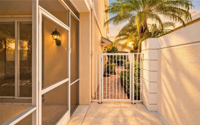 7632 BERGAMO AVENUE, Sarasota, FL 34238