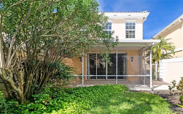 7632 BERGAMO AVENUE, Sarasota, FL 34238