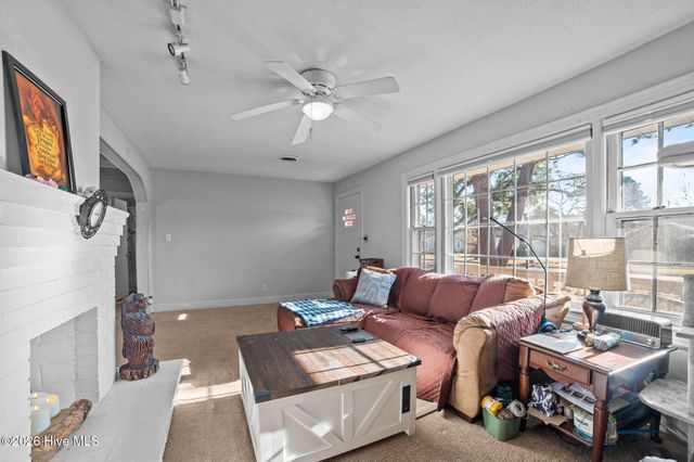 2801 Jefferson Drive A & B, Greenville, NC 27858