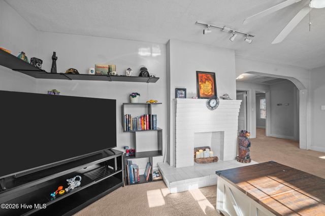 2801 Jefferson Drive A & B, Greenville, NC 27858