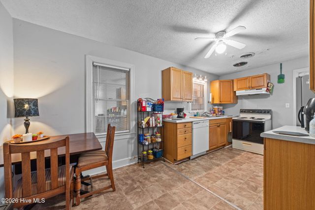 2801 Jefferson Drive A & B, Greenville, NC 27858