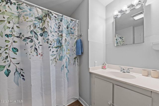 2801 Jefferson Drive A & B, Greenville, NC 27858